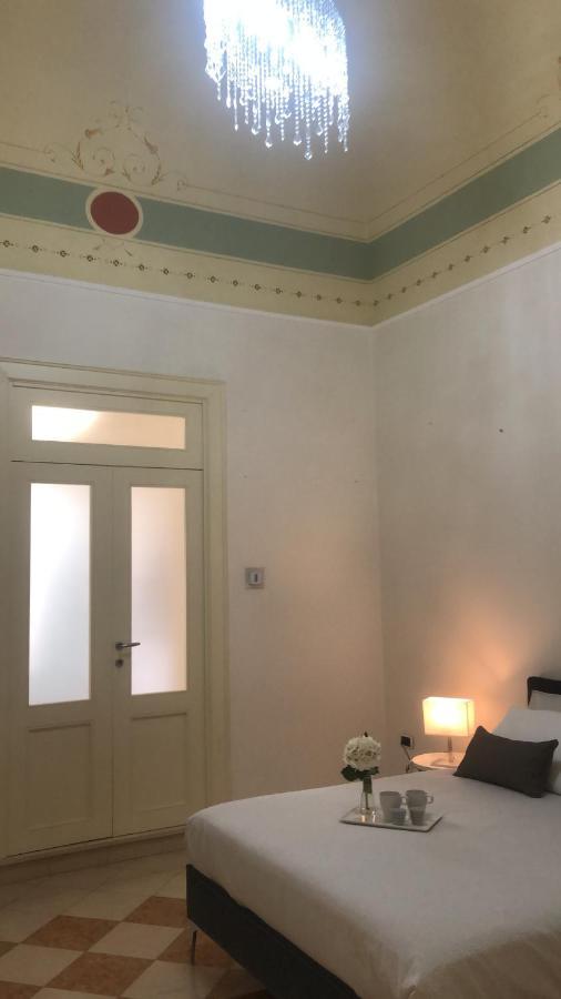maison flores deluxe Bari Extérieur photo