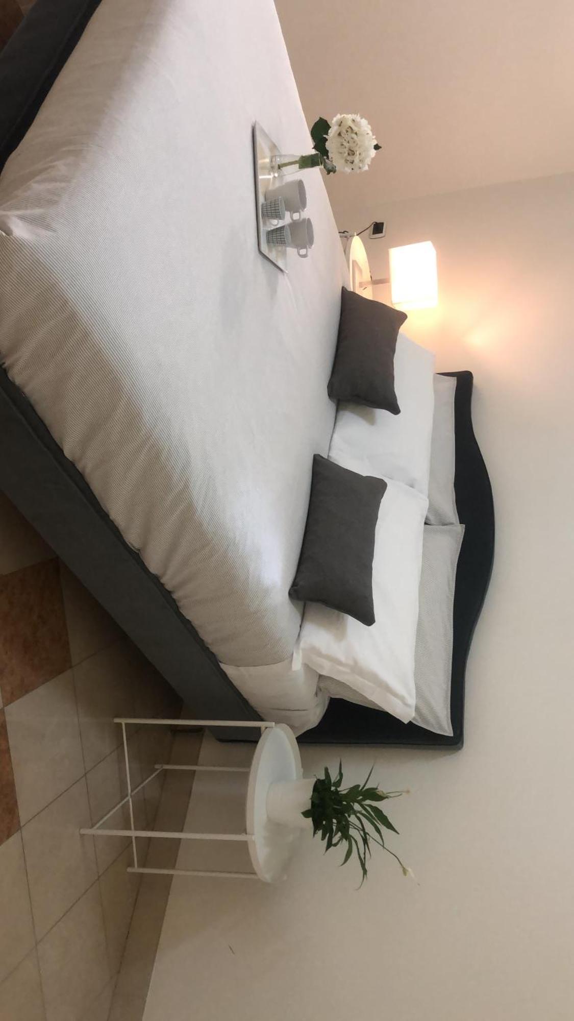 maison flores deluxe Bari Extérieur photo